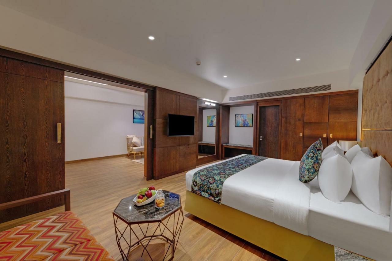Готель The Fern Residency, Satara Maharashtra Екстер'єр фото