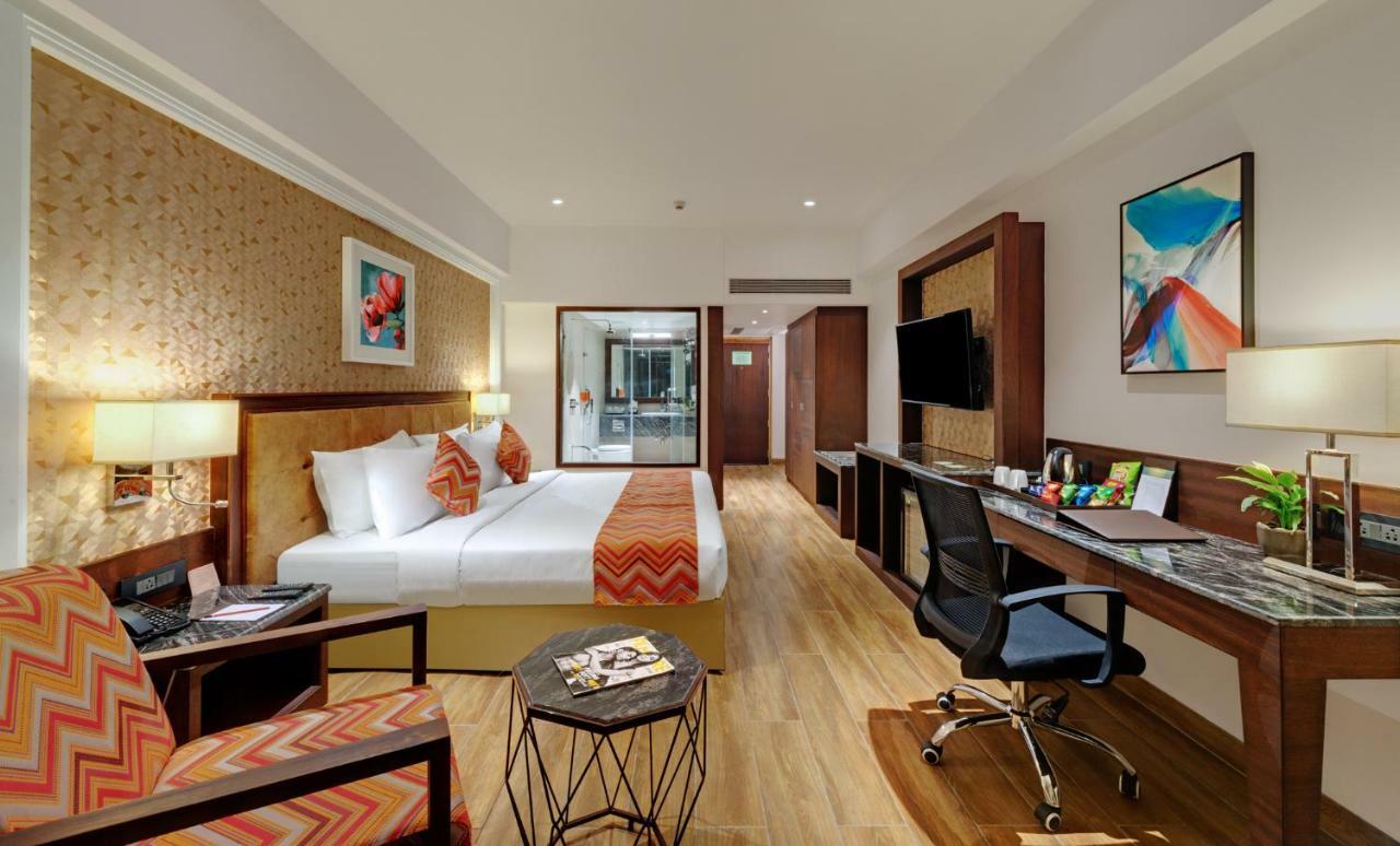Готель The Fern Residency, Satara Maharashtra Екстер'єр фото